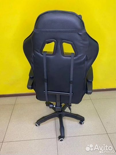 Офисное кресло (геймерское). Кресло для директора