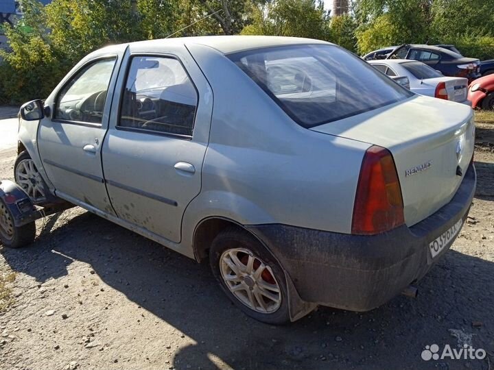 Renault Logan I Решетка стеклооч. (жабо) левая