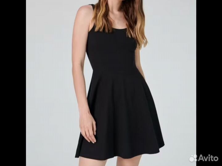 Платье чёрное классическое motivi