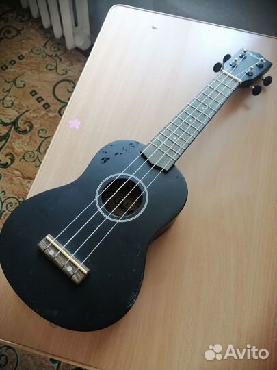 Гитара укулеле