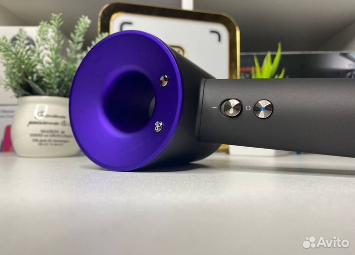 Фен Dyson Supersonic новый