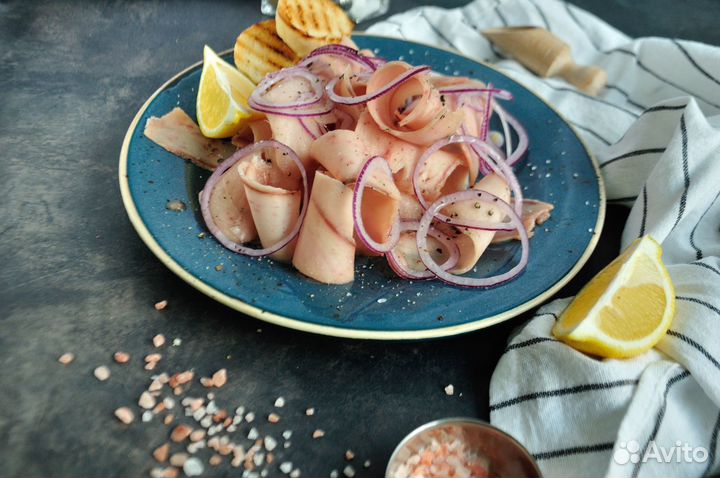 Икра, раки, лобстеры, устрицы, строганина