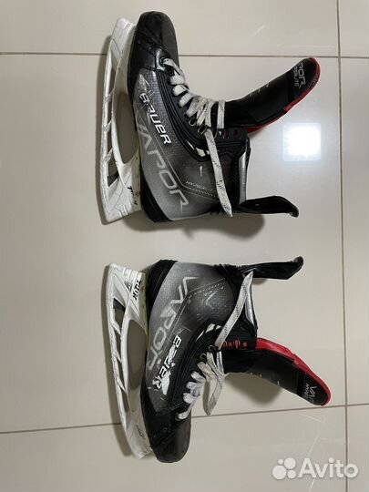 Хоккейные коньки bauer vapor hyperlite 9.5