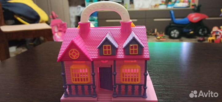 Детский игрушечный домик