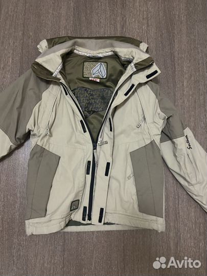 Куртка спортивная женская