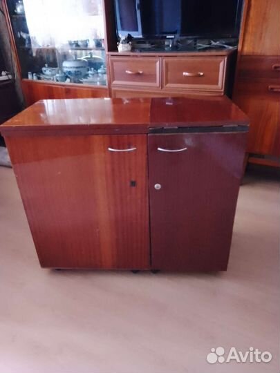 Швейная машинка с оверлоком