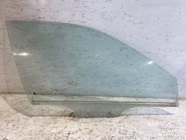 Стекло двери переднее правое Kia Spectra седан S6D