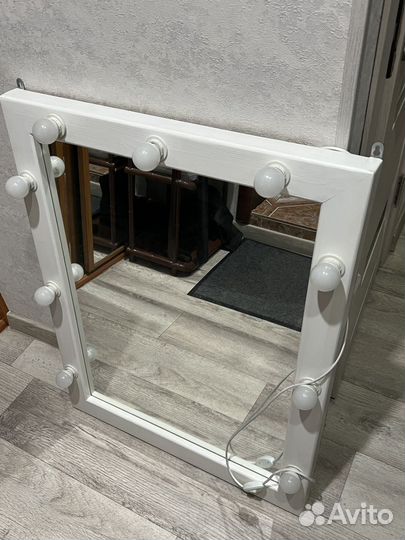 Гримерное зеркало