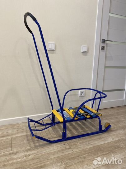 Санки на колесиках с новой сидушкой