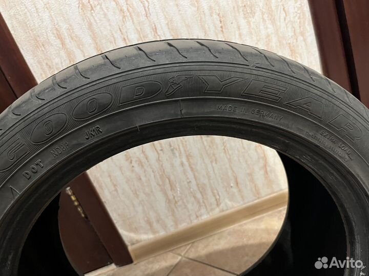 Goodyear EfficientGrip 235/45 R17 97W