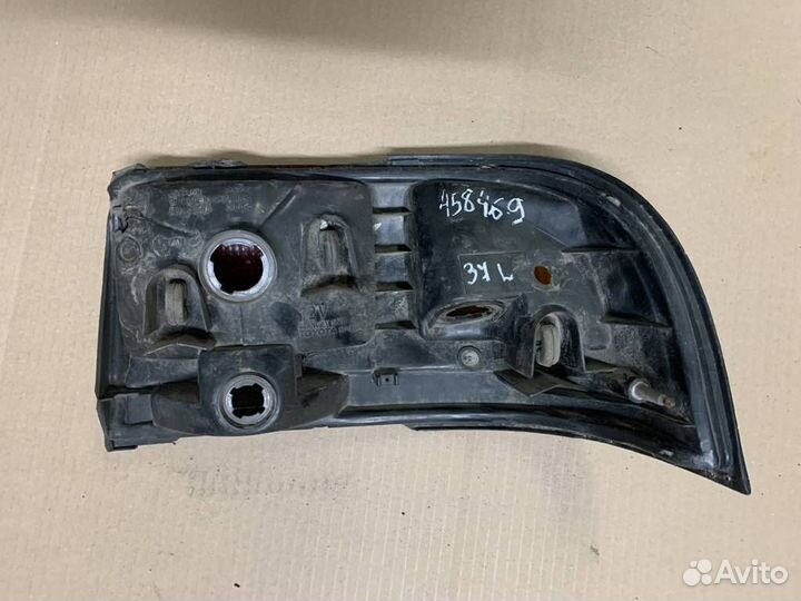 Фонарь задний L toyota sprinter AE104
