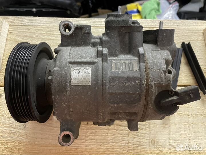 Компрессор кондиционера 1K0820859N audi tt