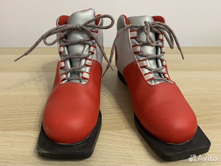 Лыжные ботинки 36 размер