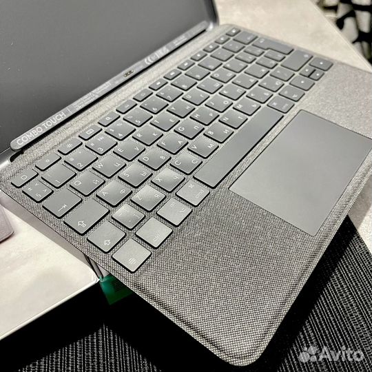 Чехол-клавиатура для iPad, Logitech Combo Touch