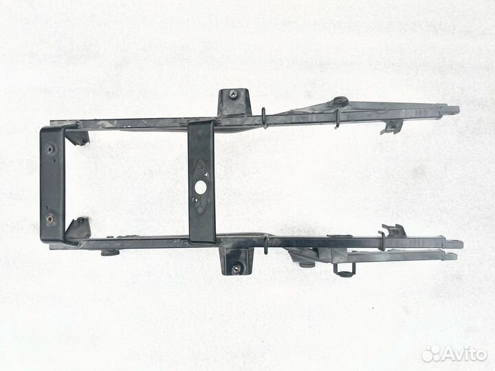 Suzuki V-Strom DL650 2004 подрамник