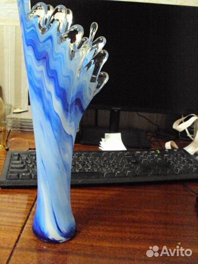 Ваза интерьерная цветное стекло