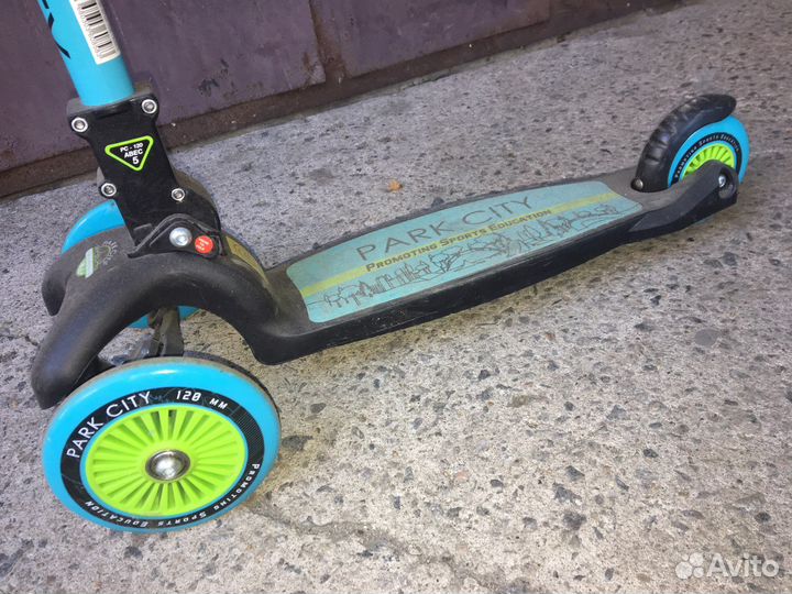 Самокат детский трехколесный