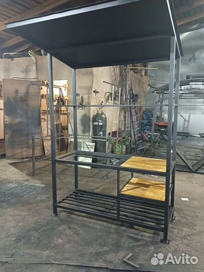 Мангал с крышей