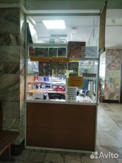 Стеклянная витрина б\у