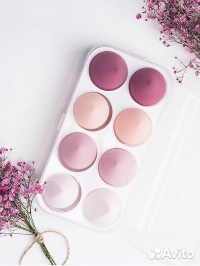 Набор спонжей в прозрачном кейсе, 8 штук