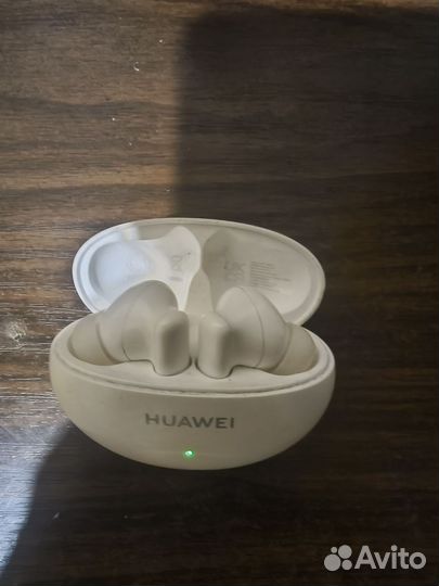 Продам наушники Huawei
