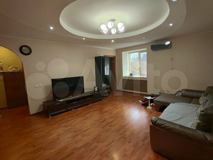 2-к. квартира, 70,1 м², 5/6 эт.