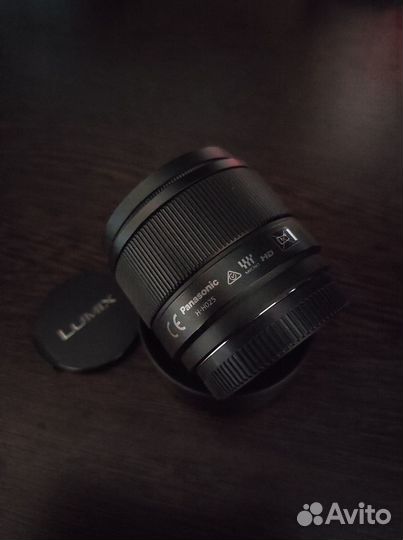 Объектив Panasonic Lumix G 25mm f:1.7 asph