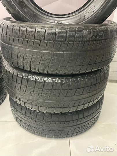 Bridgestone Blizzak Revo GZ 225/60 R17 99S