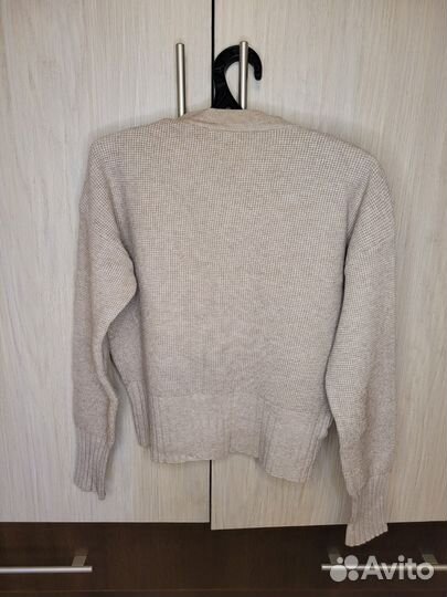 Свитер женский