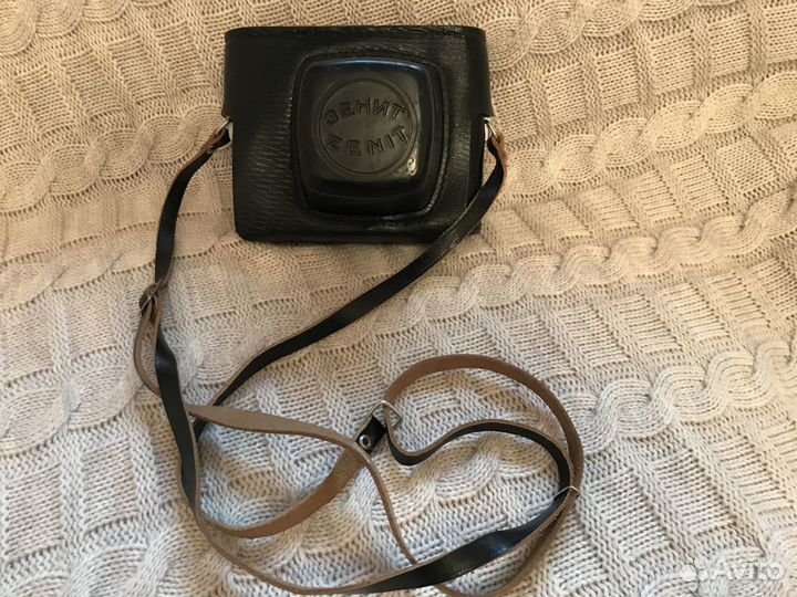 Пленочный фотоаппарат “zenit-E”