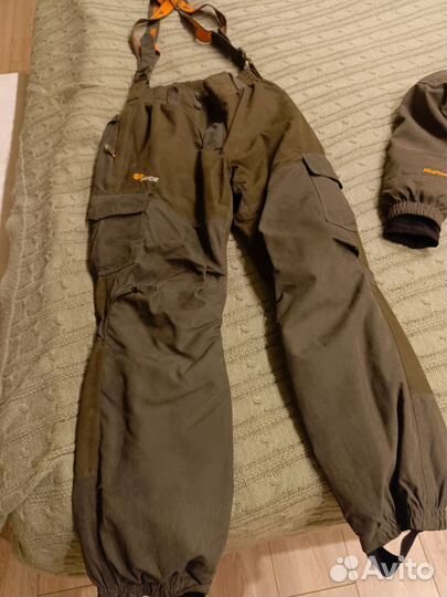 Магнум костюм с полукомбинезоном pride