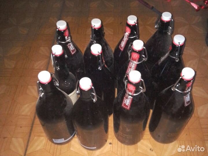 Бутылки с керамической крышкой