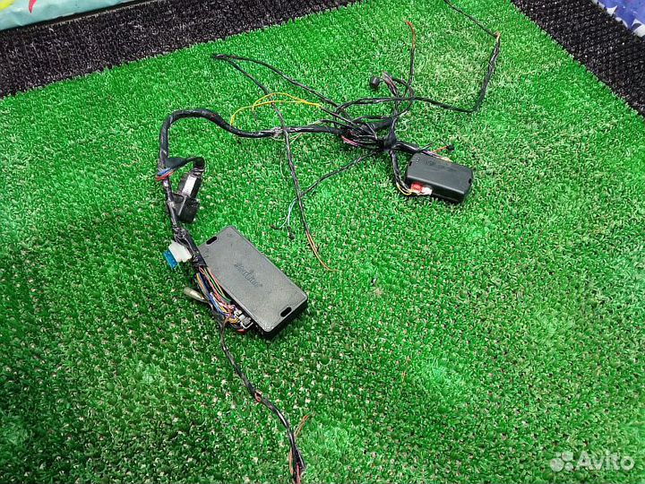 Блок сигнализации StarLine A93 Toyota Land Cruiser