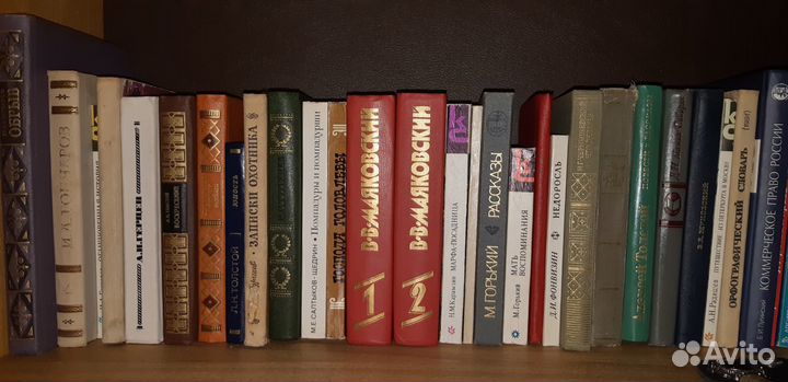 Дрюон Моэм Войнич Толстой Маяковский и тд