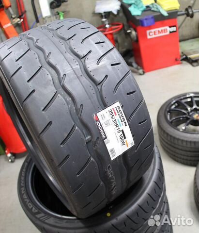 Yokohama Advan Neova AD09 295/30 R19
