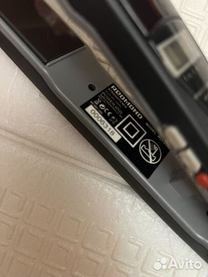 Выпрямитель для волос Redmond nanoceramic