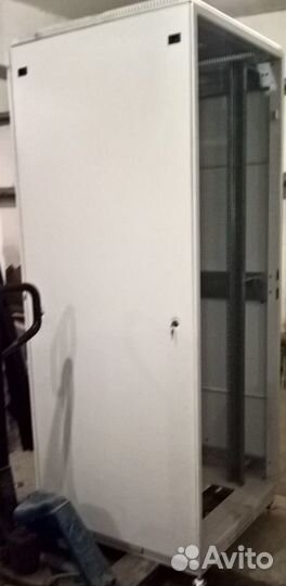 Телекоммуникационный шкаф 42 U