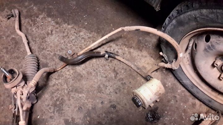 Трубка гур бачок Рено логан