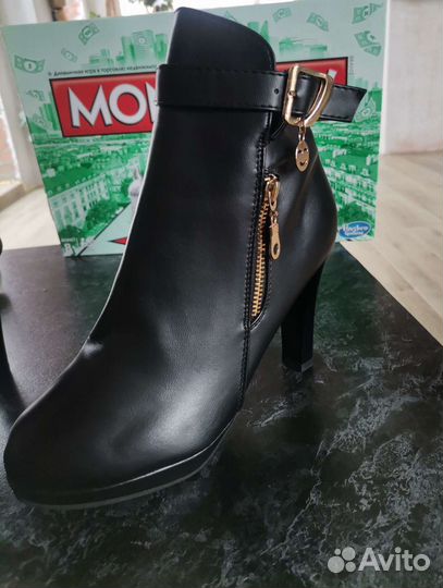 Ботинки женские