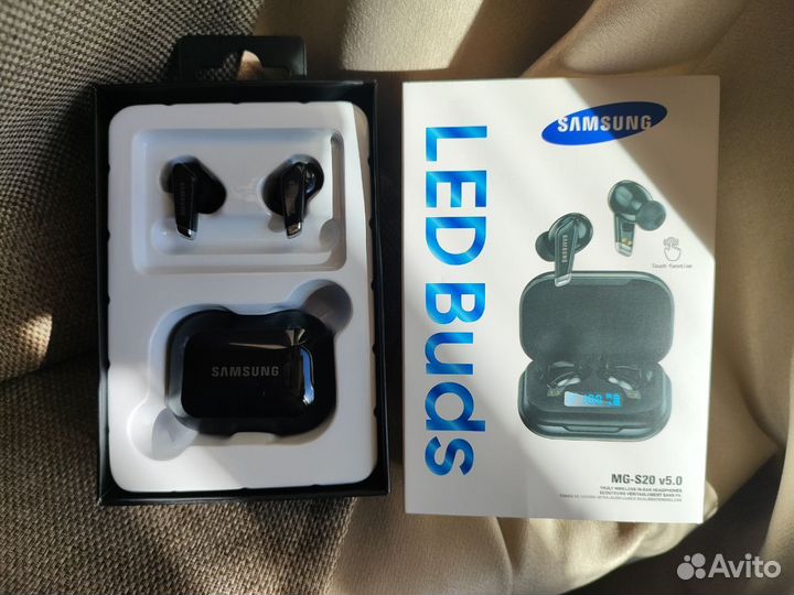 Беспроводные наушники samsung galaxy LED buds
