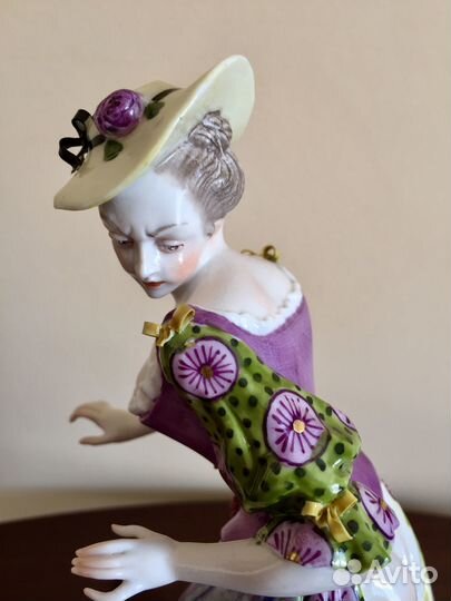 Дама с собакой. Nymphenburg. Германия