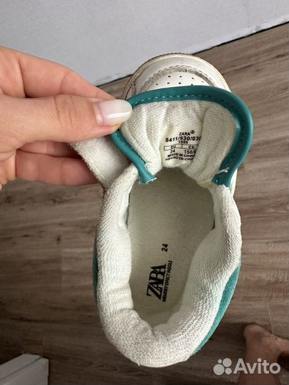 Кроссовки Zara 24