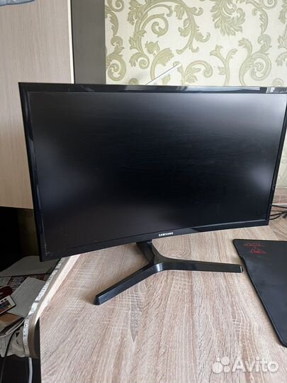 Монитор samsung 24 дюйма изогнутый