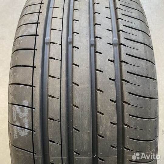 Yokohama BluEarth-XT AE61 235/55 R18 100