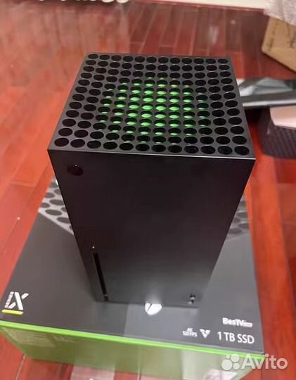 Xbox Series X 1TB Black с дисководом (Новая)