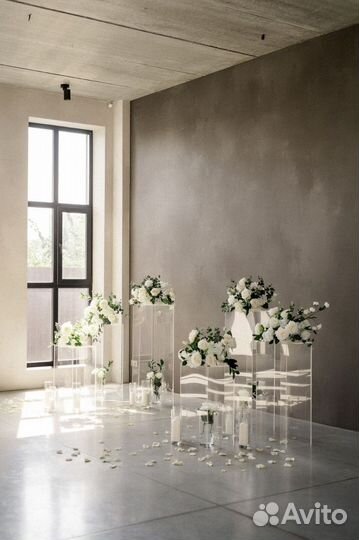 Тумбы прозрачные