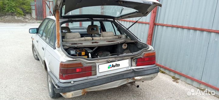 Mazda 626 2.0 МТ, 1987, битый, 400 000 км