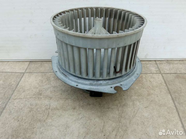 Моторчик печки Opel Sintra 52482292