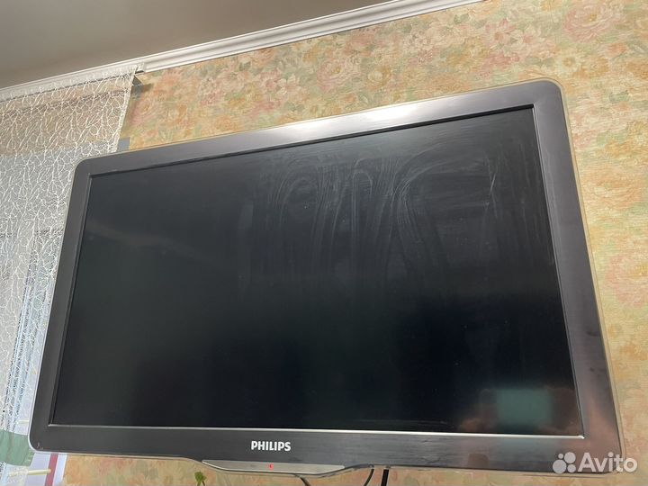 Телевизор Philips диагональ 60 см