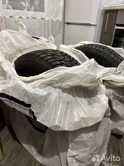 Hankook Winter I'Pike 185/60 R15